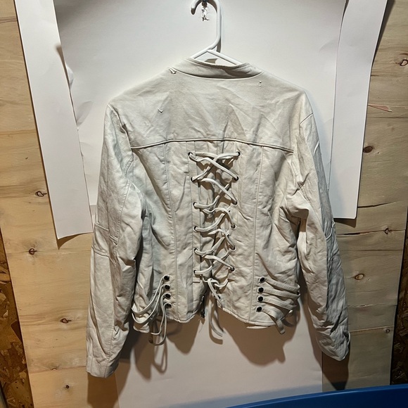 DC Comics DC TV Arrow White Canary Girls Jacket - Picture 2 of 10